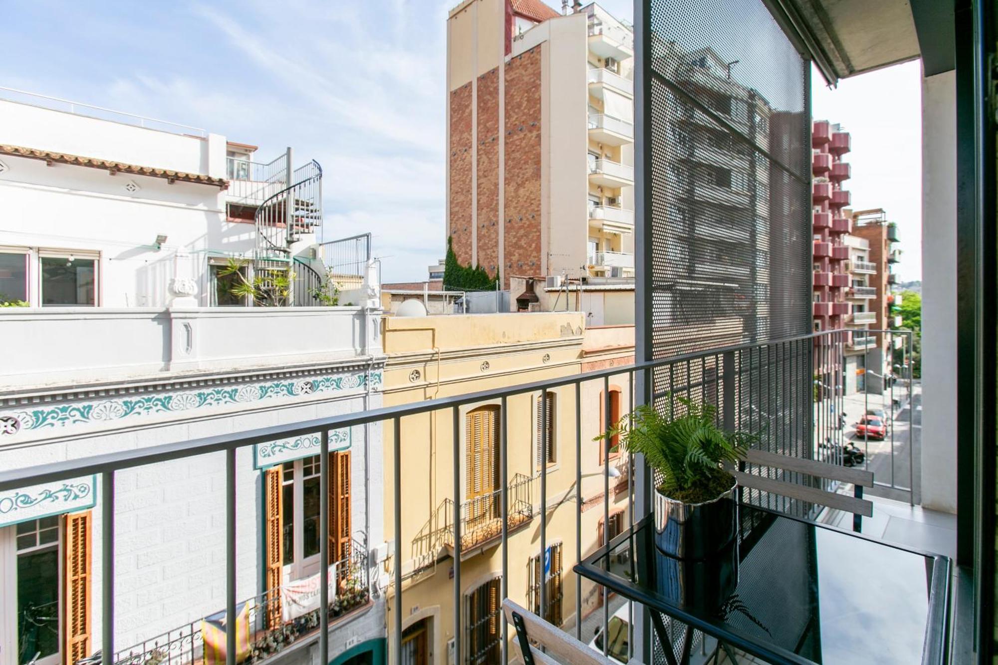 Chic And Modern Apartments In Gracia — Photos 1